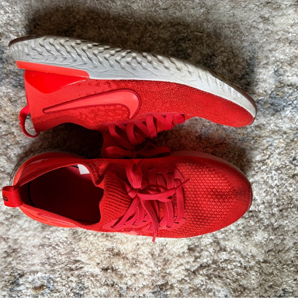 Nike Epic React Flyknit tennis shoes